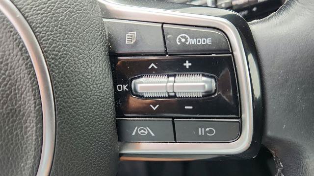 Used 2022 Kia Sorento S FWD image 25