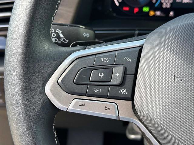 Used 2025 Volkswagen Atlas SE FWD image 23