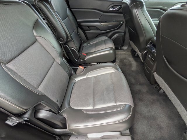 Used 2020 GMC Acadia SLT FWD image 25