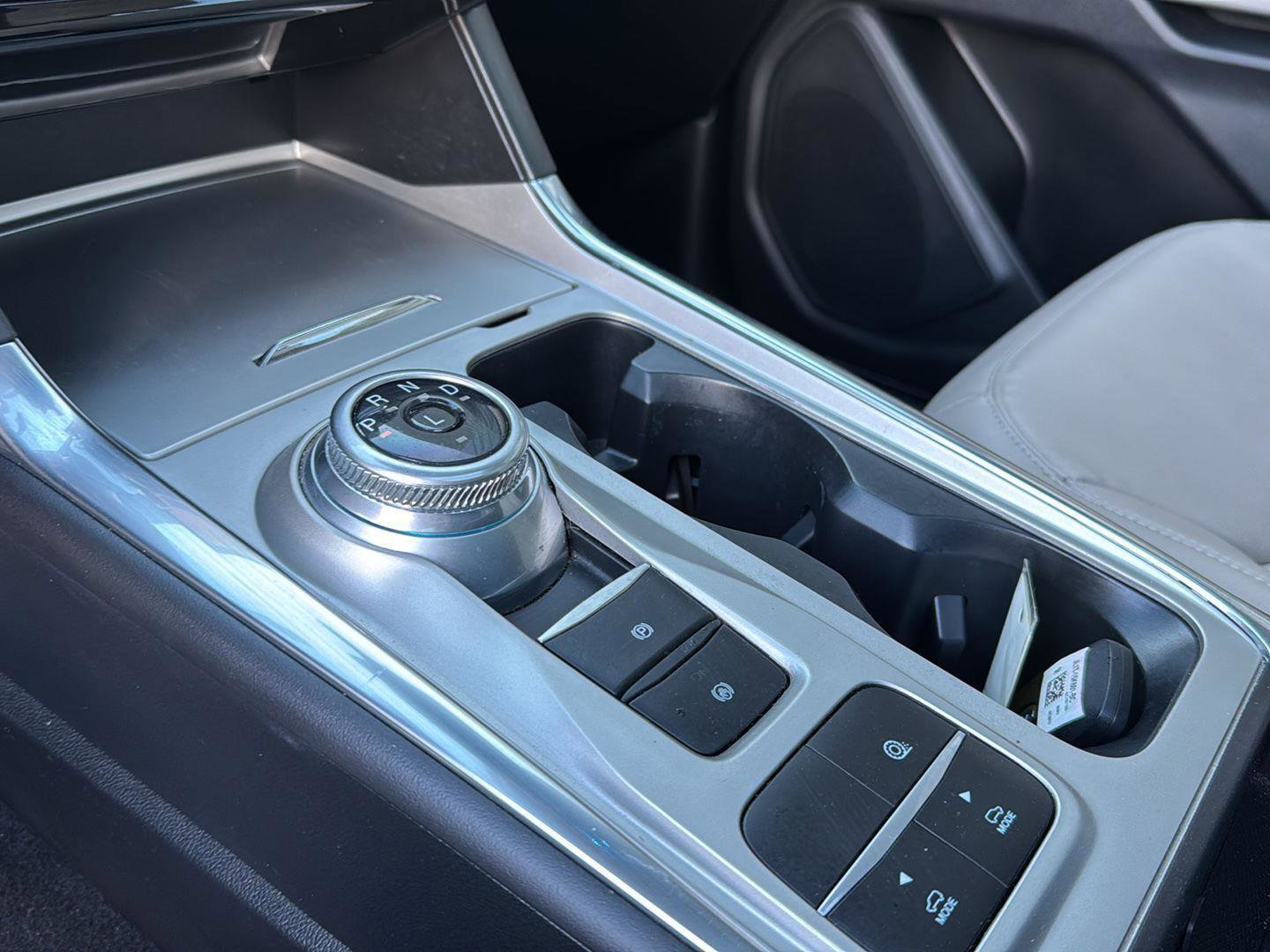 Certified 2022 Ford Explorer Limited w/ Equipment Group 301A image 25