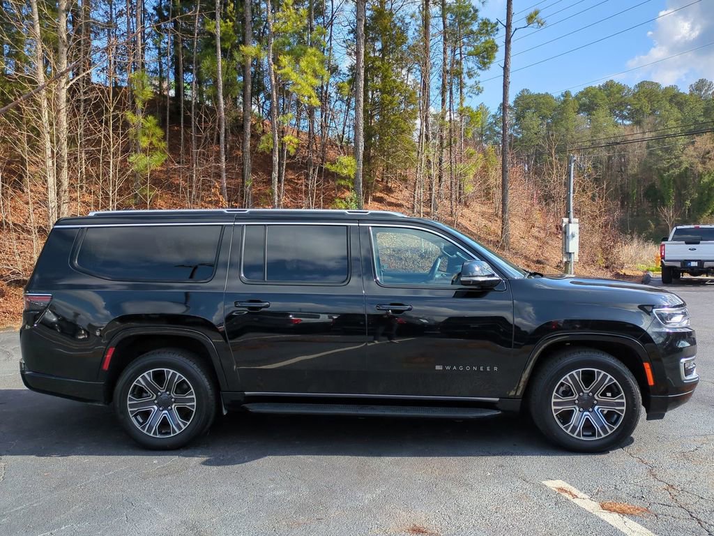 Used 2024 Jeep Wagoneer L Series II w/ Flexible Seating Group image 3