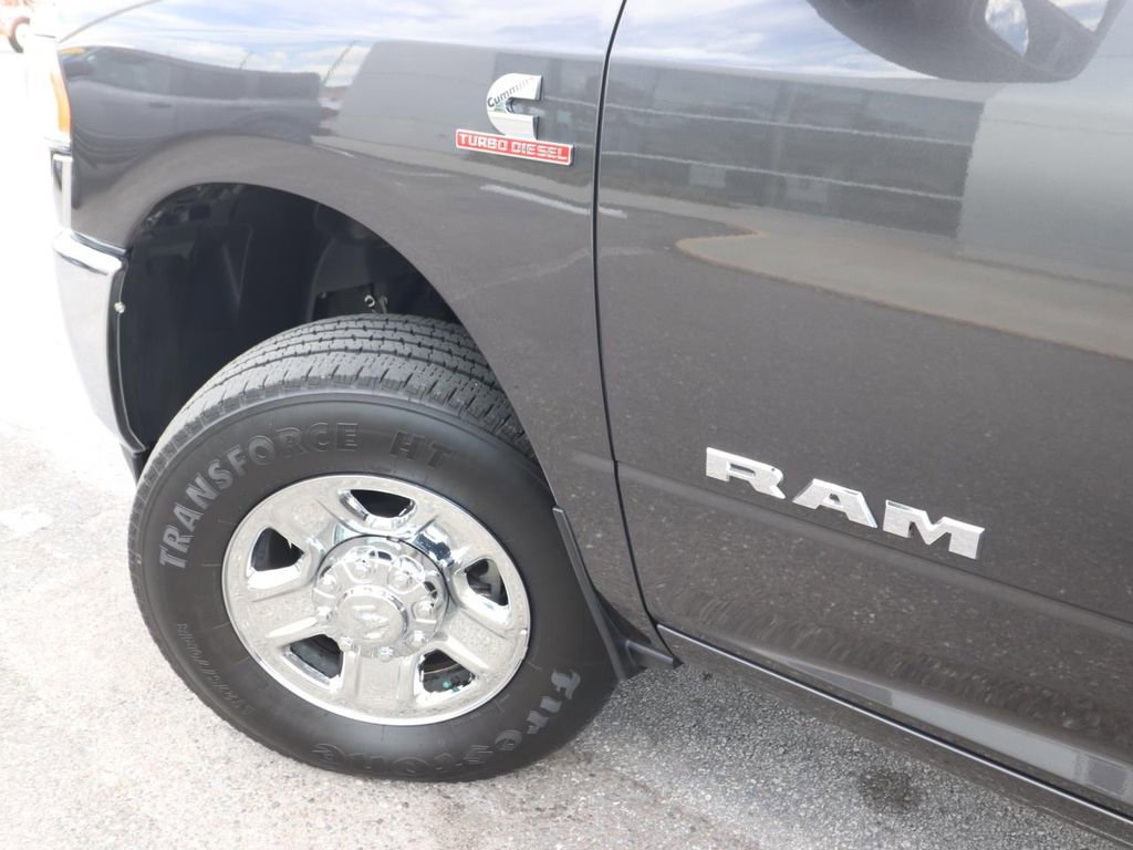 Used 2024 RAM 3500 Tradesman w/ Safety Group AWD/4WD image 3