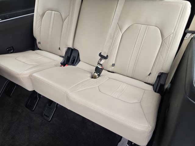 Certified 2023 Ford Expedition Max Platinum RWD image 31