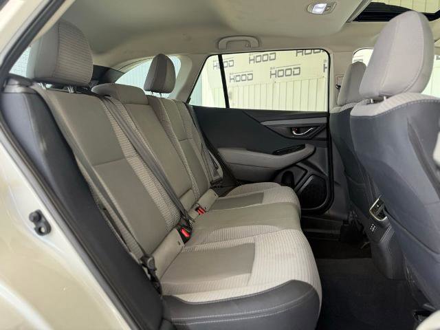 Used 2025 Subaru Outback Premium AWD/4WD image 9