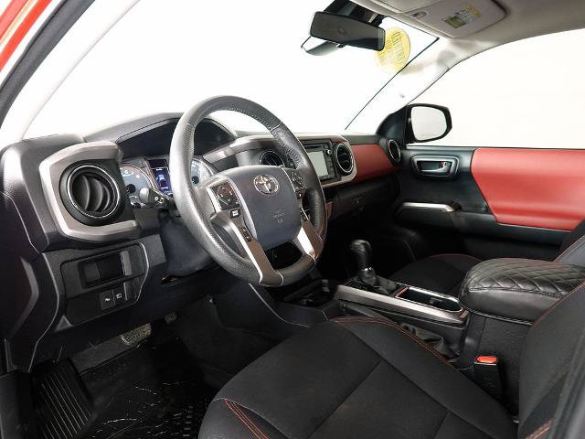 Used 2018 Toyota Tacoma SR5 RWD image 10
