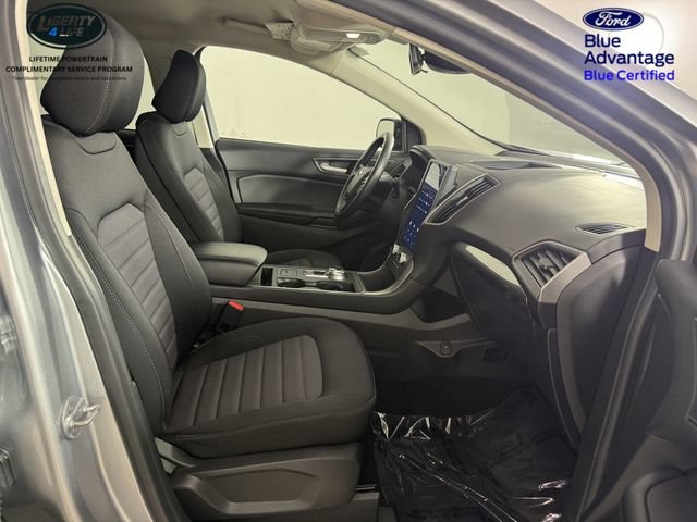 Certified 2022 Ford Edge SE w/ Black Appearance Package AWD/4WD image 17