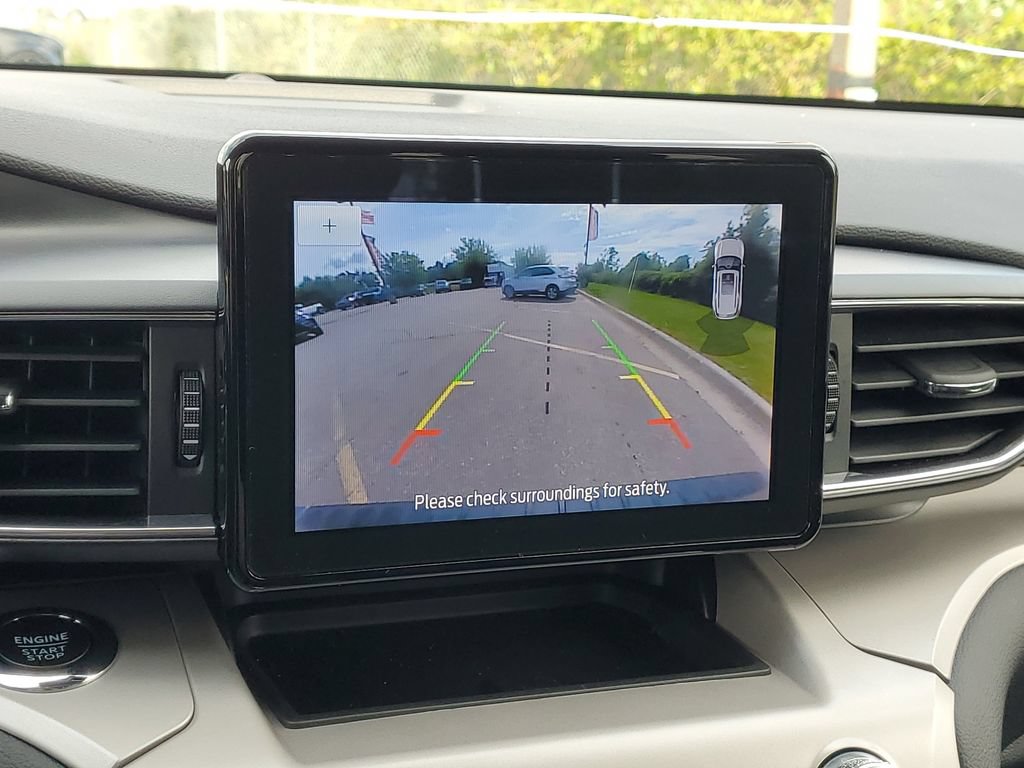 Certified 2023 Ford Explorer XLT w/ Equipment Group 202A AWD/4WD image 30