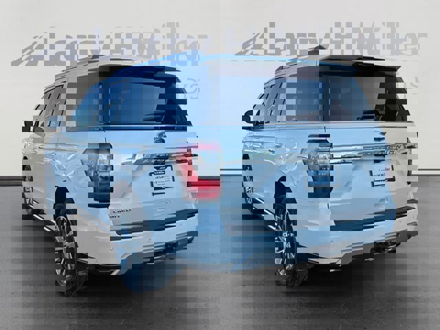 Certified 2018 Ford Expedition Limited w/ Equipment Group 301A image 3