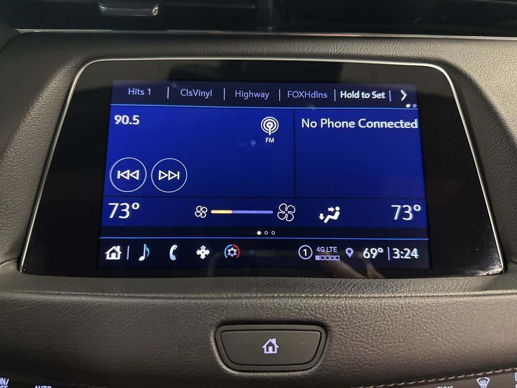 Used 2023 Cadillac XT4 Premium Luxury image 7