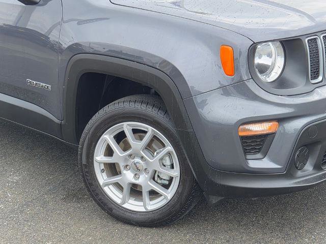 Used 2023 Jeep Renegade Latitude image 9