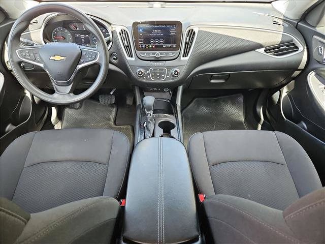 Used 2025 Chevrolet Malibu LT FWD image 17