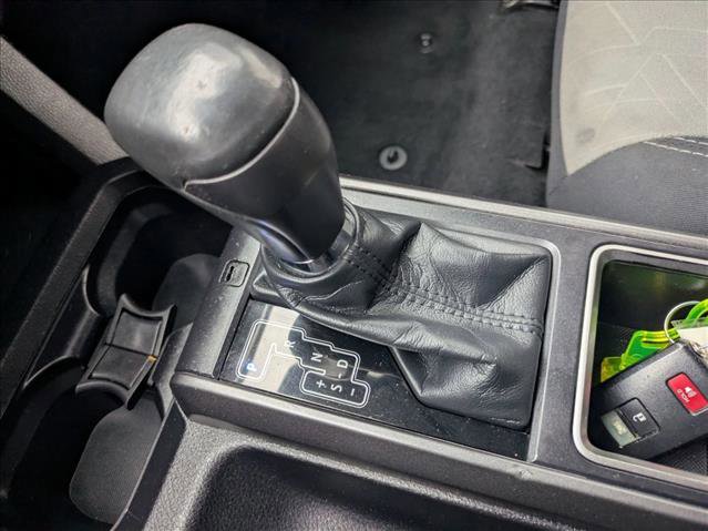 Used 2022 Toyota Tacoma TRD Sport w/ Technology Package AWD/4WD image 11