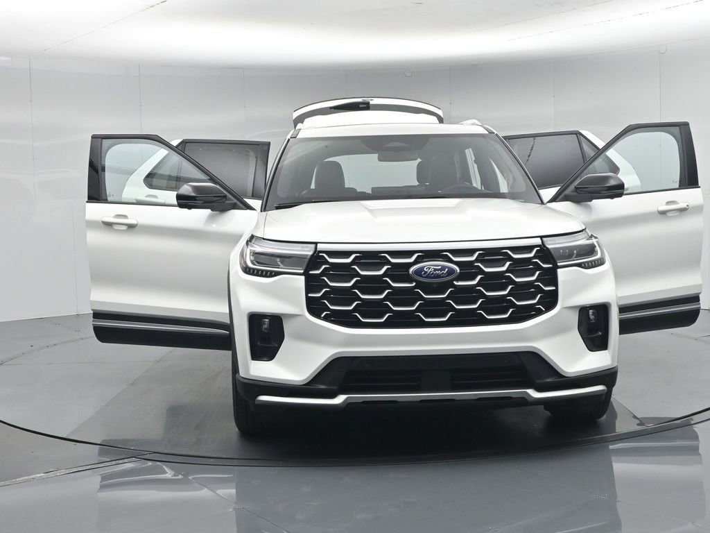 Certified 2025 Ford Explorer Platinum RWD image 37