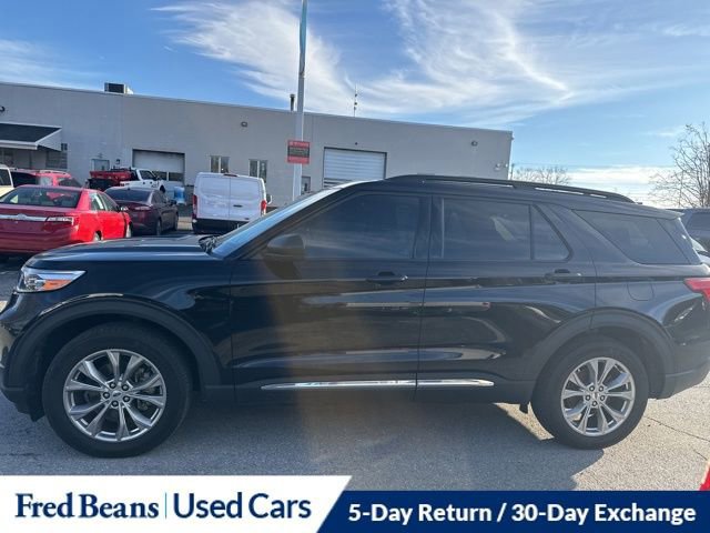 Certified 2023 Ford Explorer XLT w/ Equipment Group 202A image 2