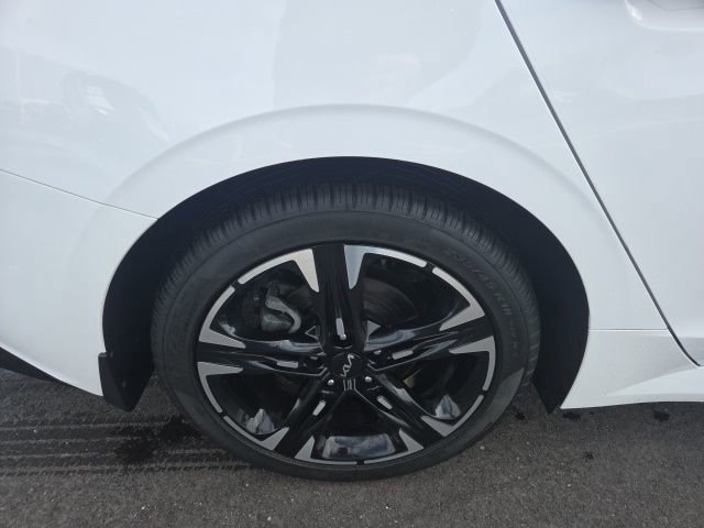 Used 2024 Kia K5 GT-Line w/ GT-Line Premium Package image 11