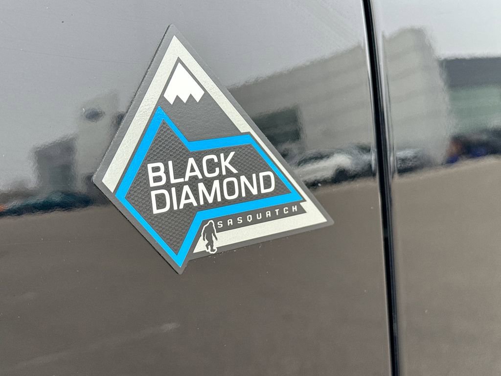 Certified 2023 Ford Bronco Black Diamond w/ Sasquatch Package AWD/4WD image 21
