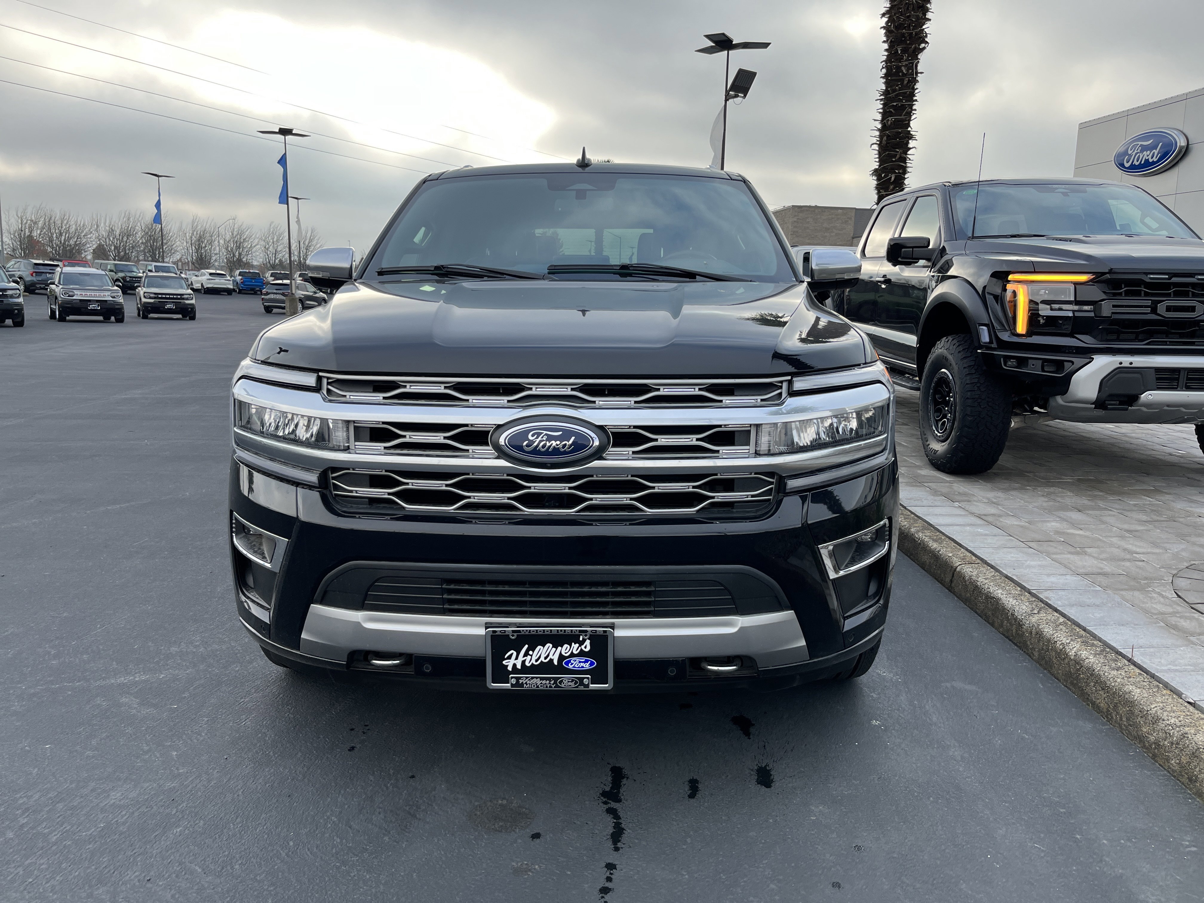 Certified 2023 Ford Expedition Platinum image 5