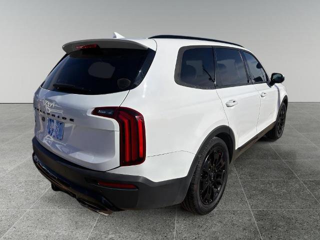 Used 2022 Kia Telluride EX w/ EX Premium Package image 3