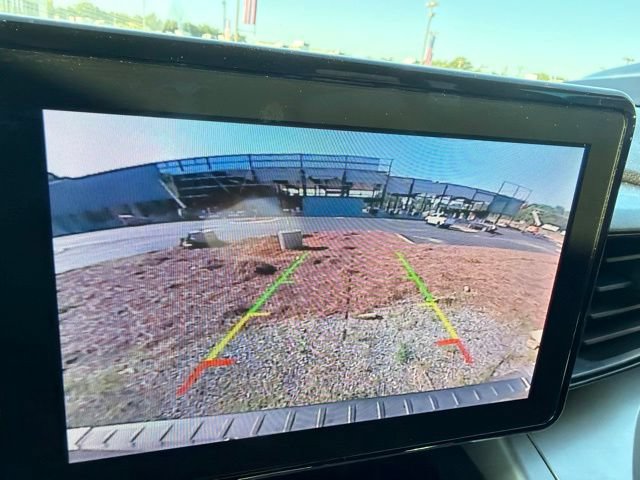 Certified 2021 Ford Explorer XLT RWD image 16