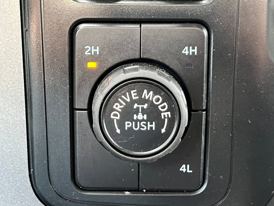 Certified 2022 Ford F150 XLT w/ Equipment Group 301A Mid image 35