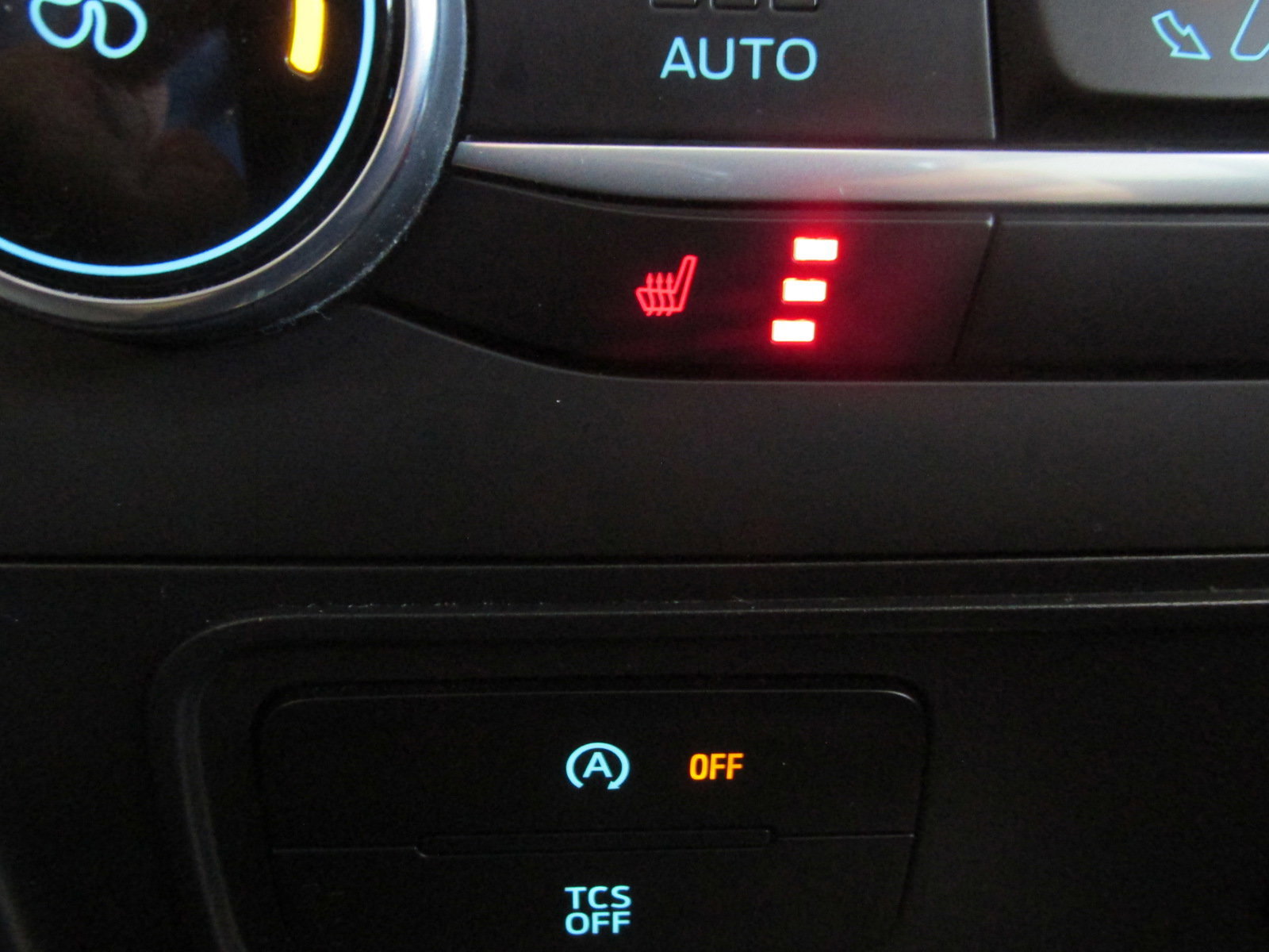 Certified 2022 Ford EcoSport SE w/ SE Convenience Package image 35