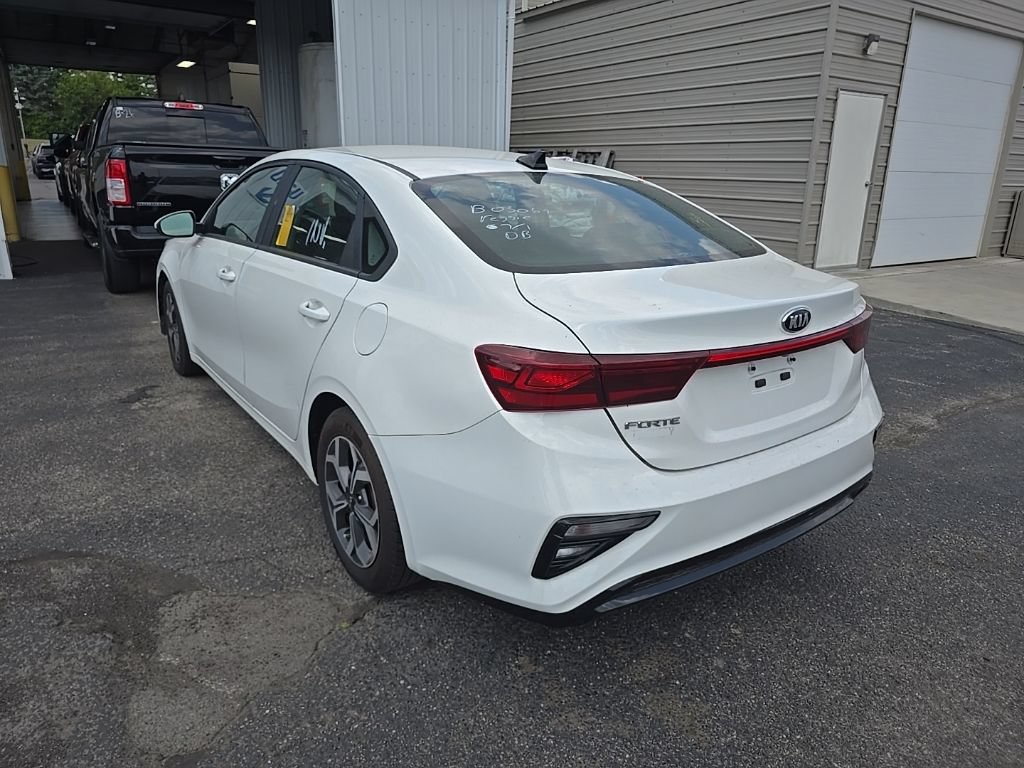Used 2020 Kia Forte LXS FWD image 3