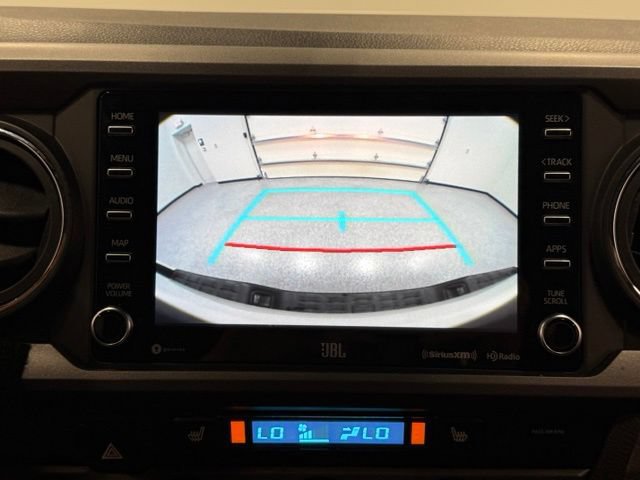 Used 2020 Toyota Tacoma TRD Sport w/ TRD Premium Sport Package AWD/4WD image 31