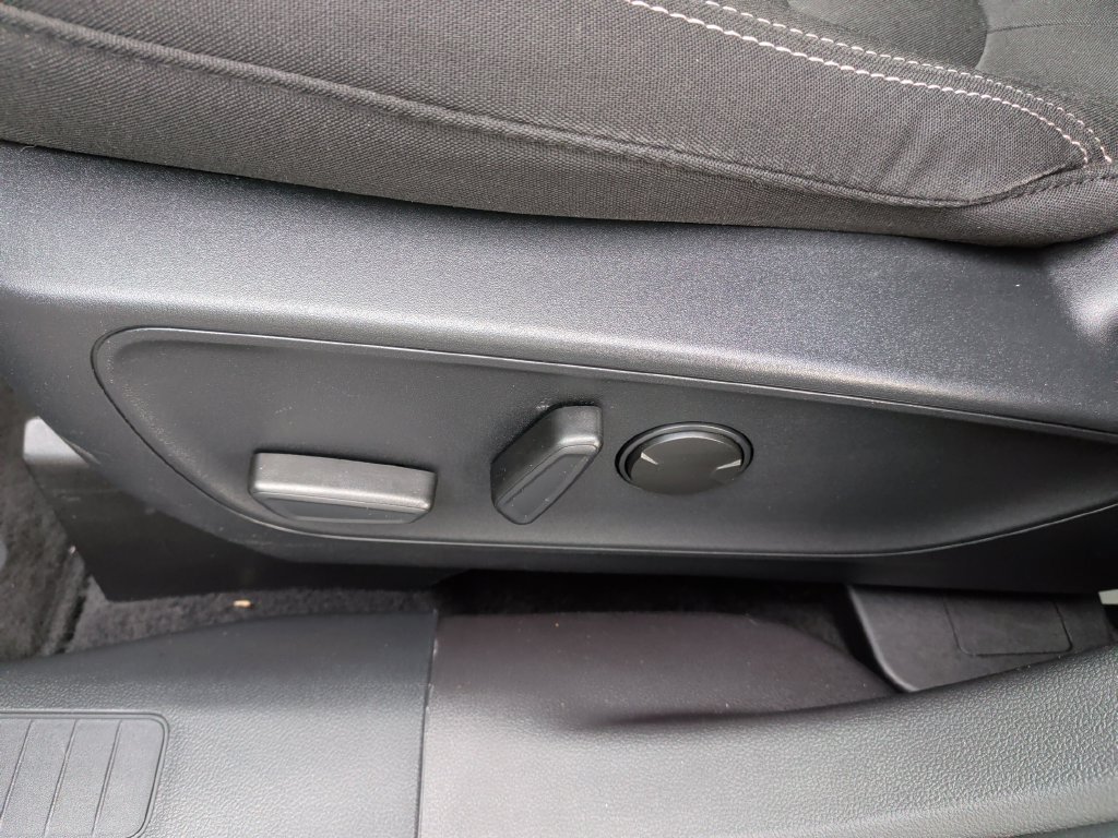 Certified 2024 Ford Escape Active AWD/4WD image 19
