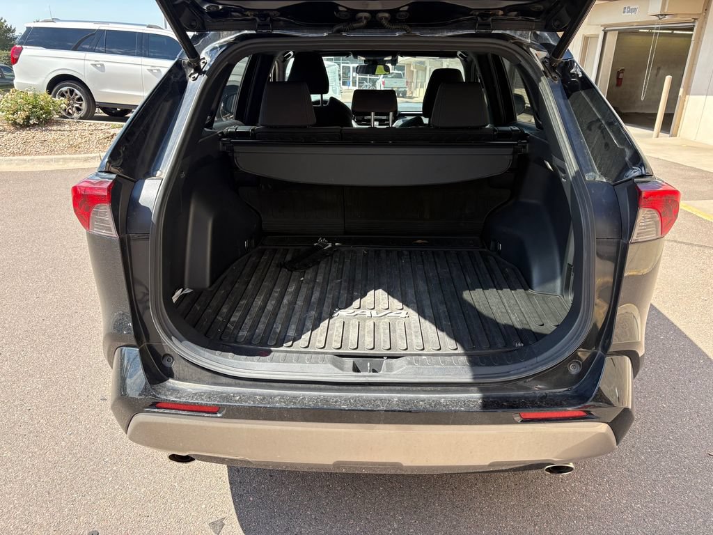 Used 2022 Toyota RAV4 SE w/ Convenience Package AWD/4WD image 27