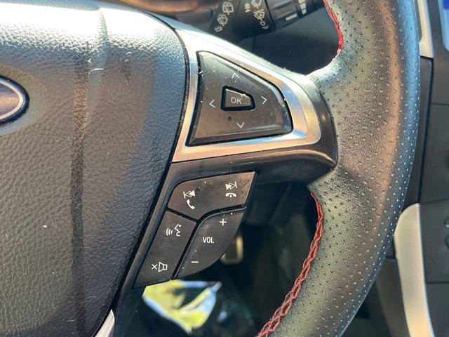 Certified 2020 Ford Edge ST-Line w/ Cold Weather Package FWD image 19