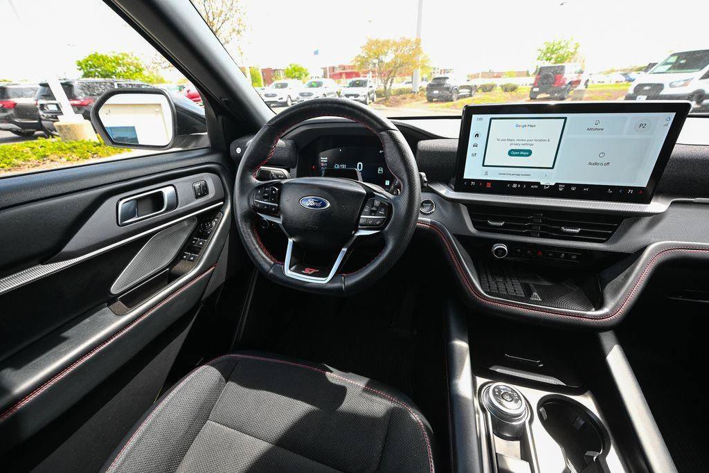 Certified 2025 Ford Explorer ST AWD/4WD image 34