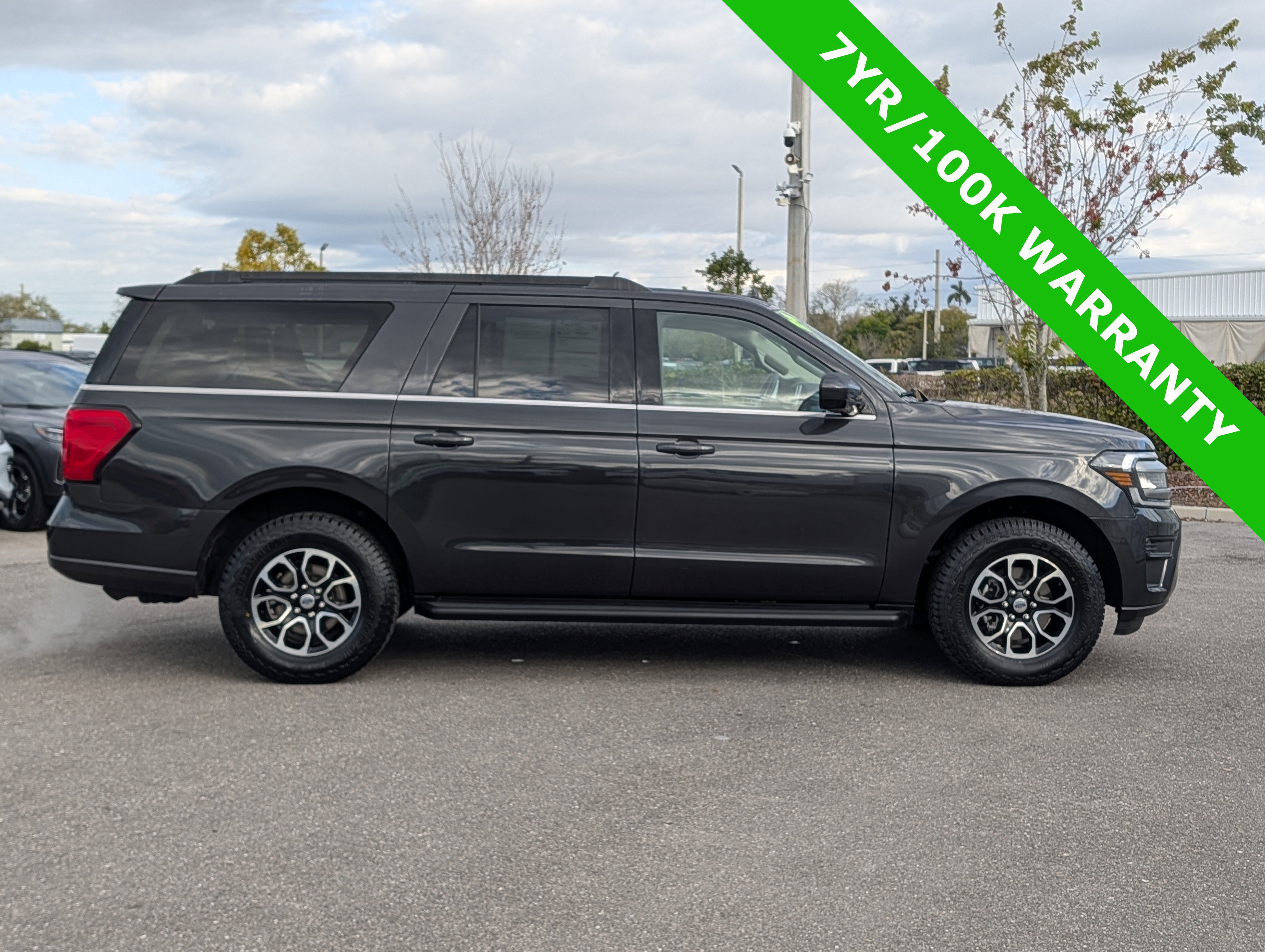 Certified 2024 Ford Expedition Max XLT image 6