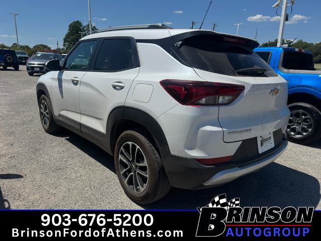 Used 2024 Chevrolet TrailBlazer LT w/ LT Cold Weather Package FWD image 4