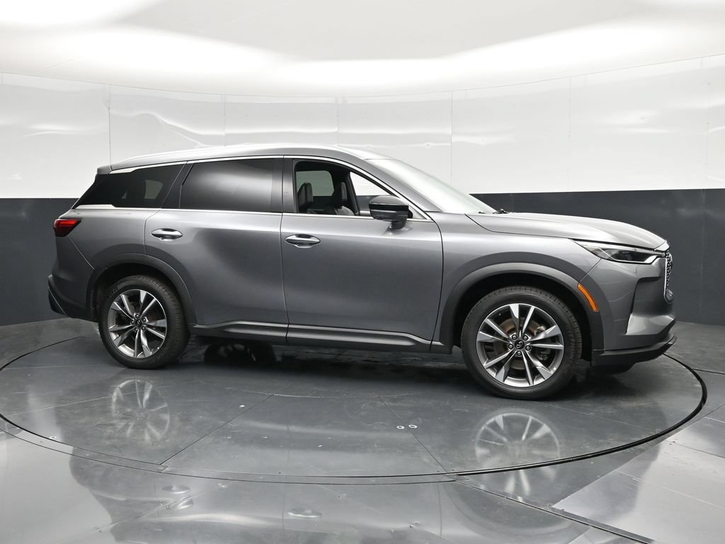 Used 2024 INFINITI QX60 Luxe AWD/4WD image 3