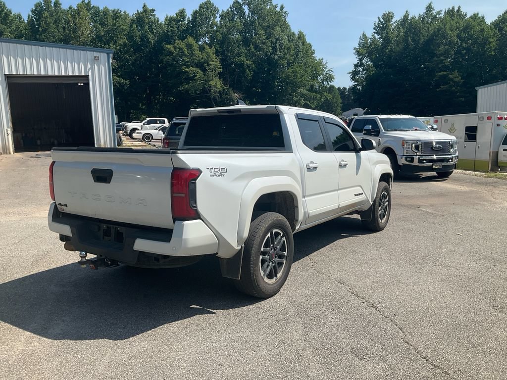 Used 2024 Toyota Tacoma TRD Sport w/ TRD Sport Upgrade Package AWD/4WD image 5