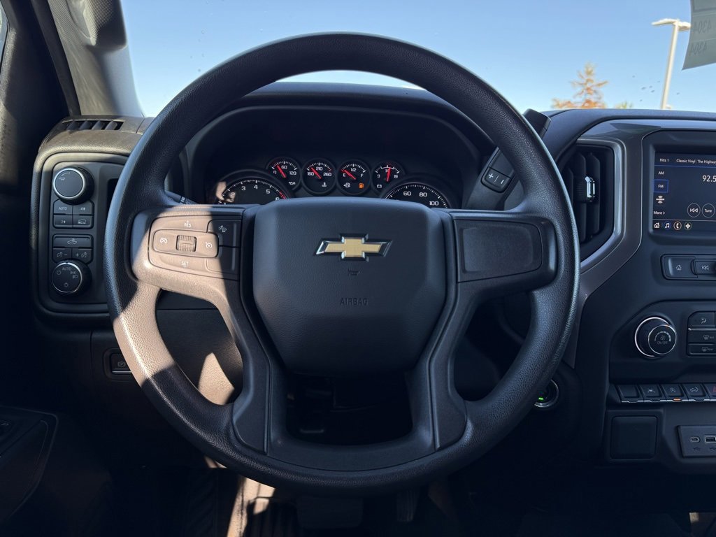Used 2022 Chevrolet Silverado 1500 Custom image 14