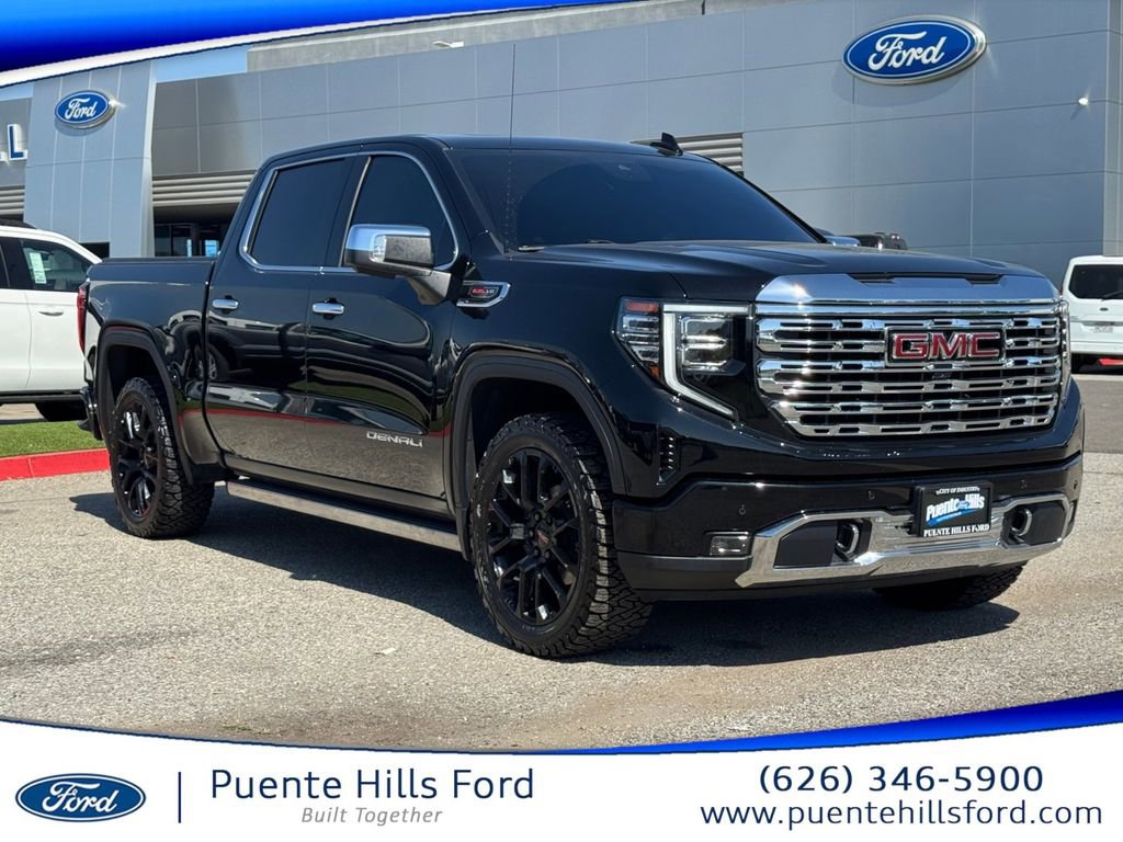 Used 2025 GMC Sierra 1500 Denali w/ Denali Reserve Package AWD/4WD image 1
