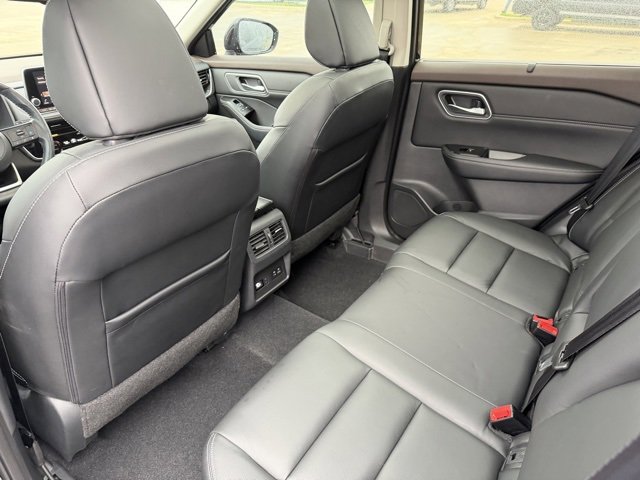 Used 2021 Nissan Rogue SL image 21