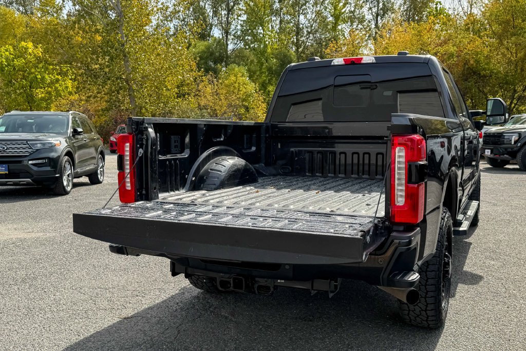 Certified 2024 Ford F250 XLT w/ Black Appearance Package AWD/4WD image 21
