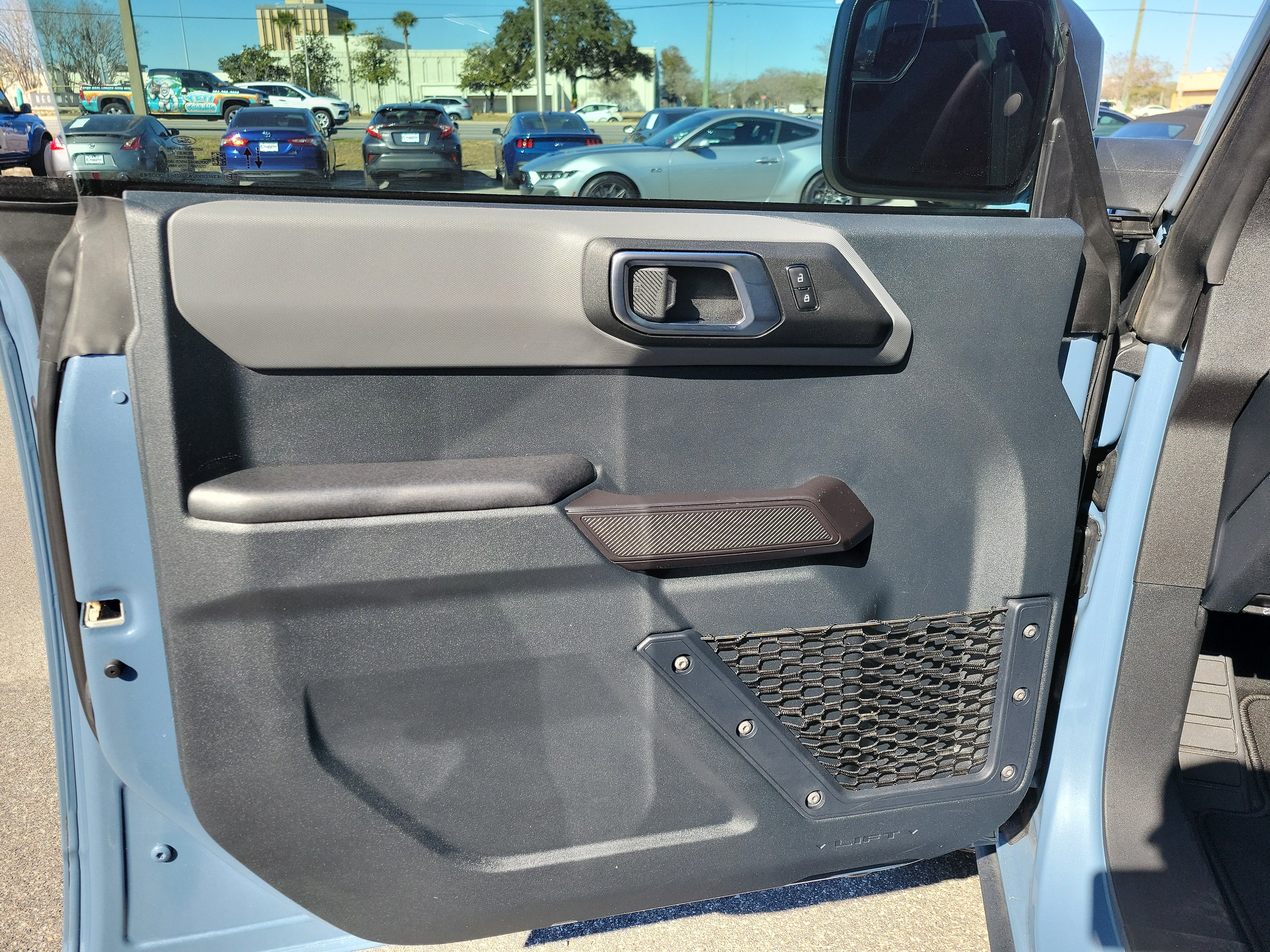 Certified 2024 Ford Bronco Black Diamond image 5