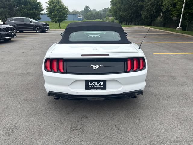 Certified 2018 Ford Mustang Premium RWD image 4