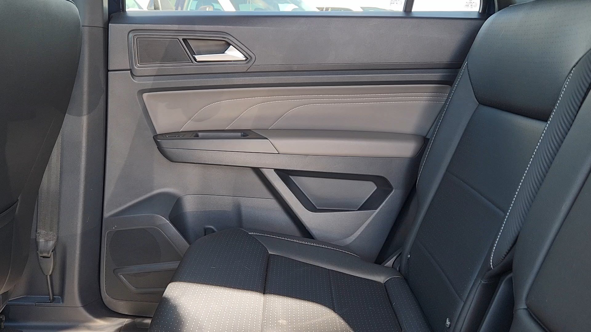 Used 2023 Volkswagen Atlas Cross Sport SEL AWD/4WD image 17