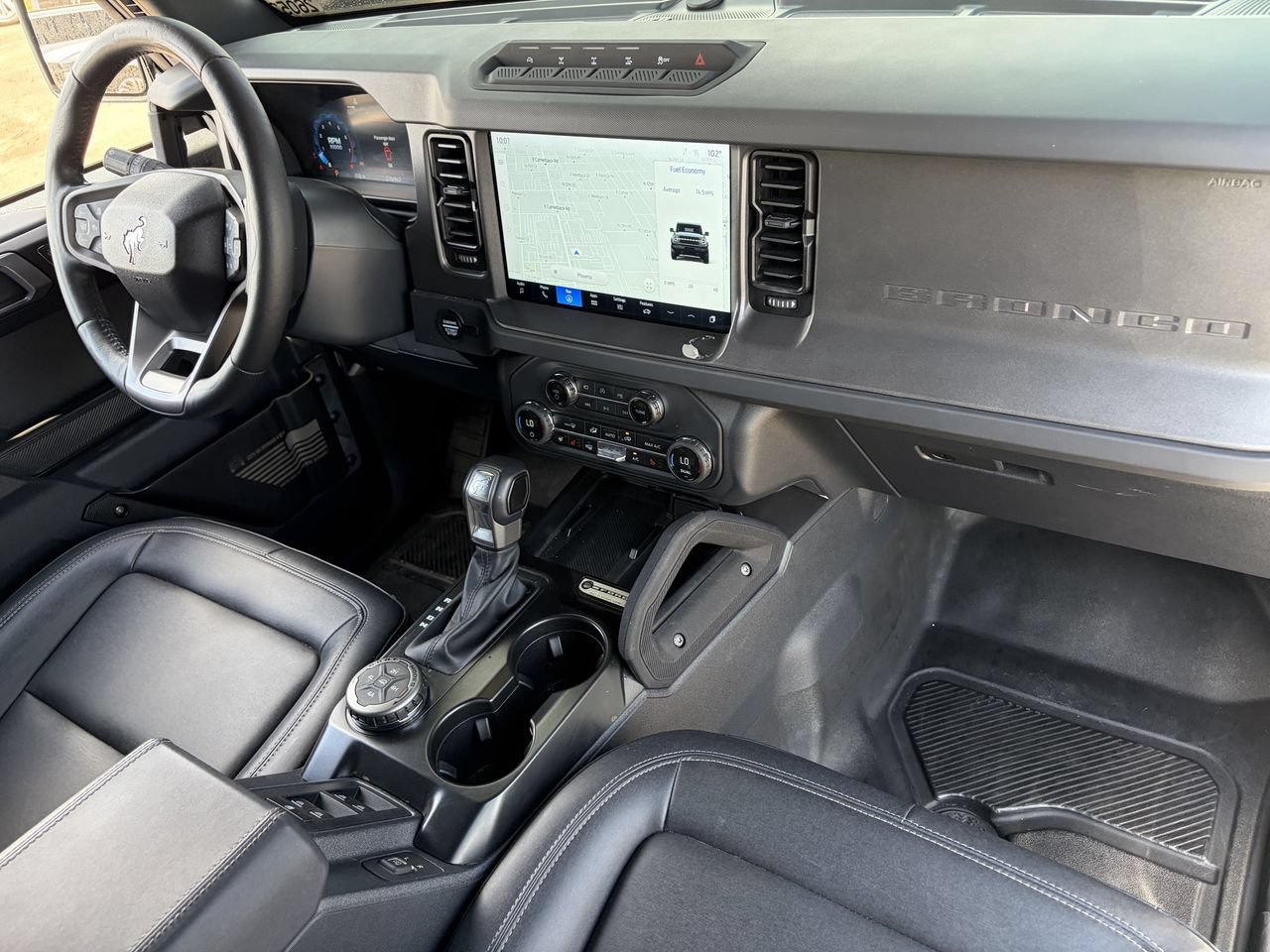 Certified 2025 Ford Bronco Badlands AWD/4WD image 12