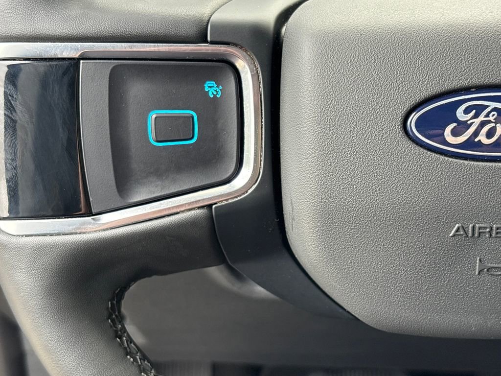 Certified 2025 Ford Expedition Max Active image 20