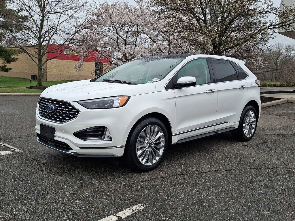 Certified 2023 Ford Edge Titanium w/ Equipment Group 301A image 6
