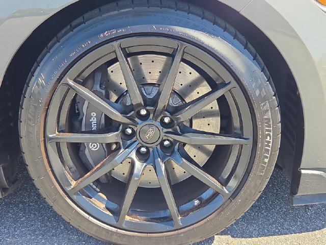 Certified 2018 Ford Mustang Shelby GT350 w/ Electronics Package RWD image 30