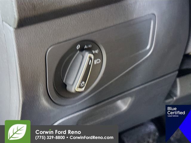 Used 2024 Volkswagen Tiguan SE image 13