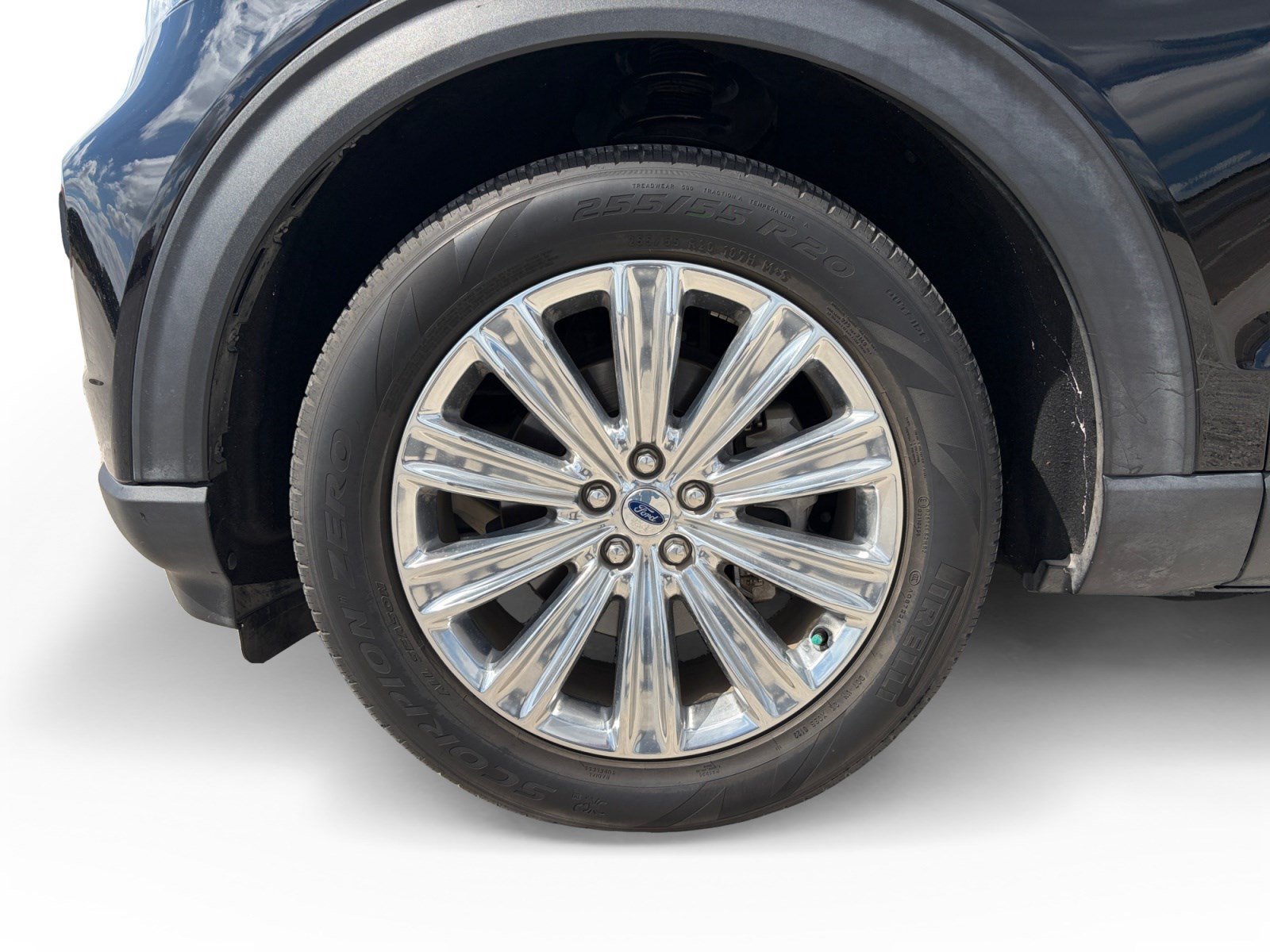 Certified 2023 Ford Explorer Limited w/ Limited Technology Package RWD image 9