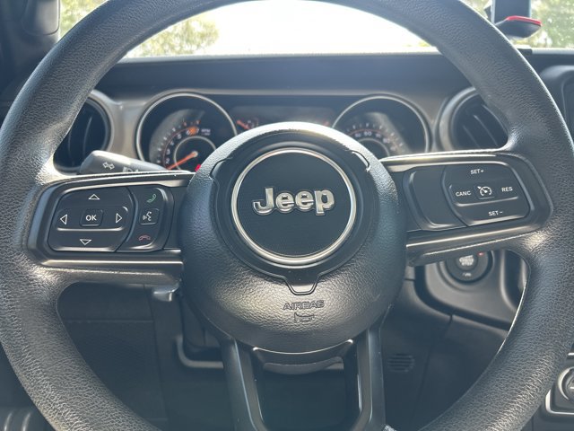 Used 2020 Jeep Wrangler Sport AWD/4WD image 24