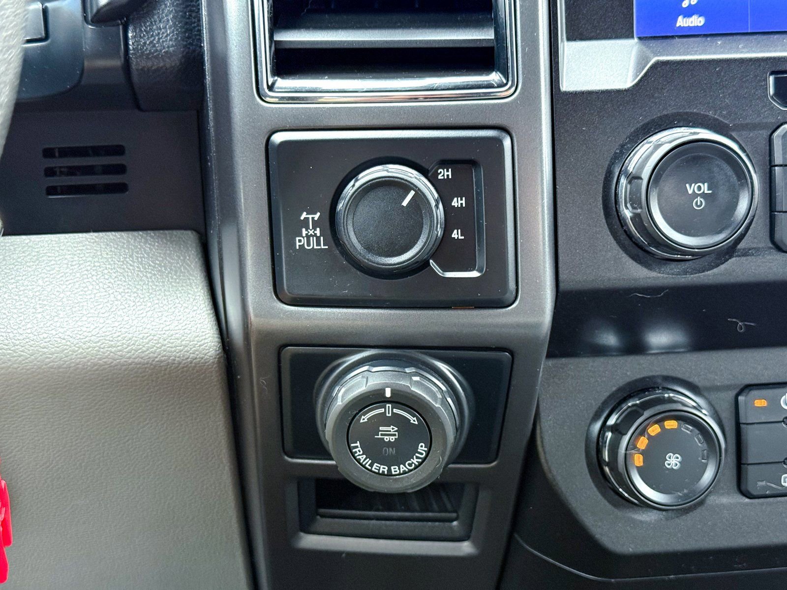 Certified 2020 Ford F150 XLT w/ Trailer Tow Package image 20